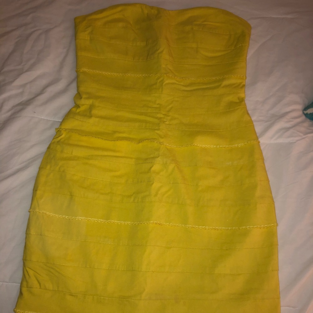 Arc and Co yellow body con